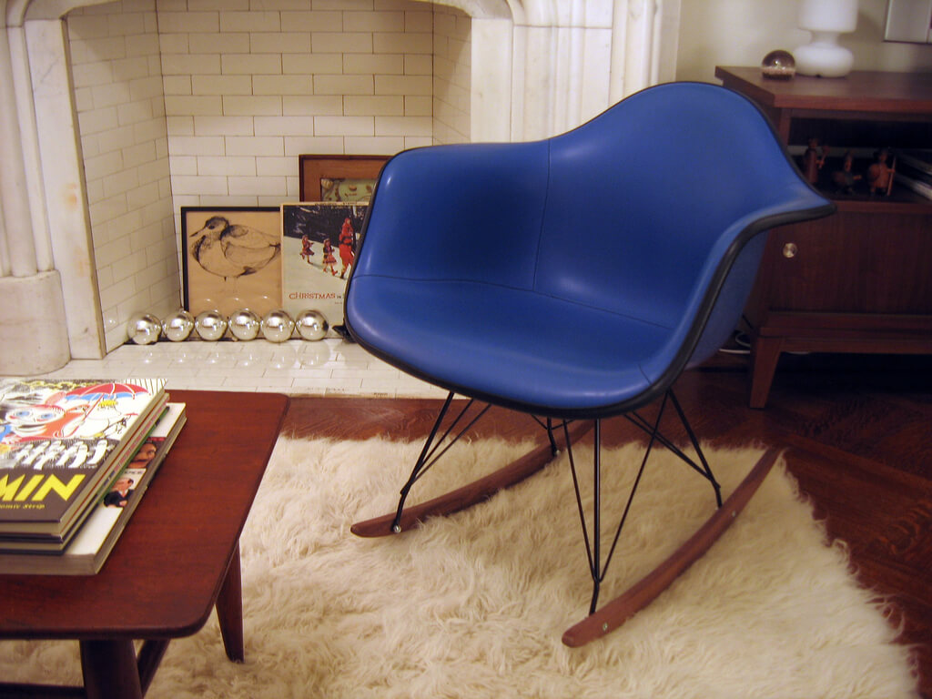 华体会体育官方在线官网 - 坐具|摇椅|办公家具|华体会体育官方在线官网家具|伊姆斯摇椅（豪华版）